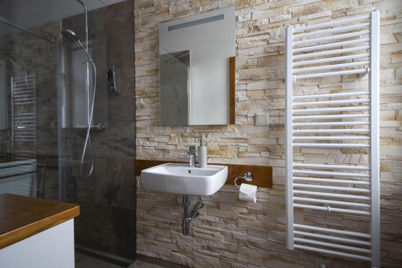 Apartman Srnka S Vyhladom Na Wysokie Tatry Zewnętrze zdjęcie